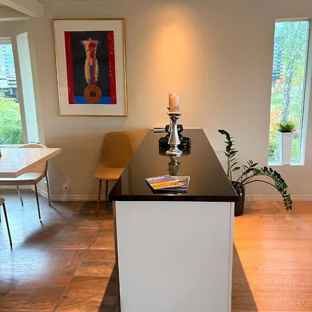 Feriehus Spacious With Terrace & Car Charger Bergen