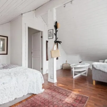 Spacious With Terrace & Car Charger Сasa de vacaciones Bergen